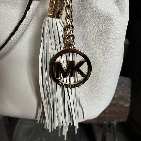 Michael Kors AUTHENTIC Vanilla Megan Lg Satchel Soft Pebbled Leather Handbag - Picture 3 of 12